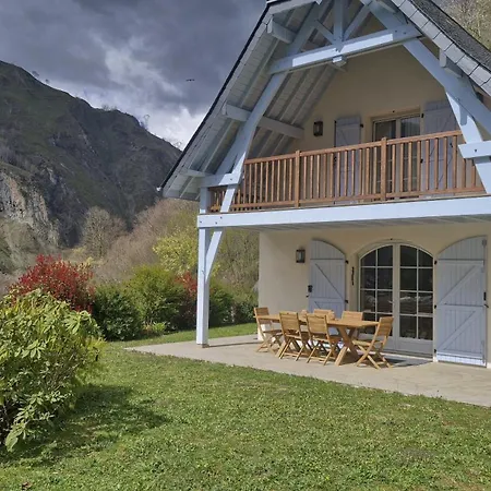 Les Hauts De *