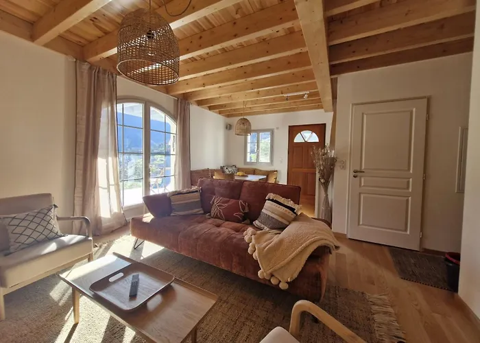 Les Hauts De Louvie-Soubiron